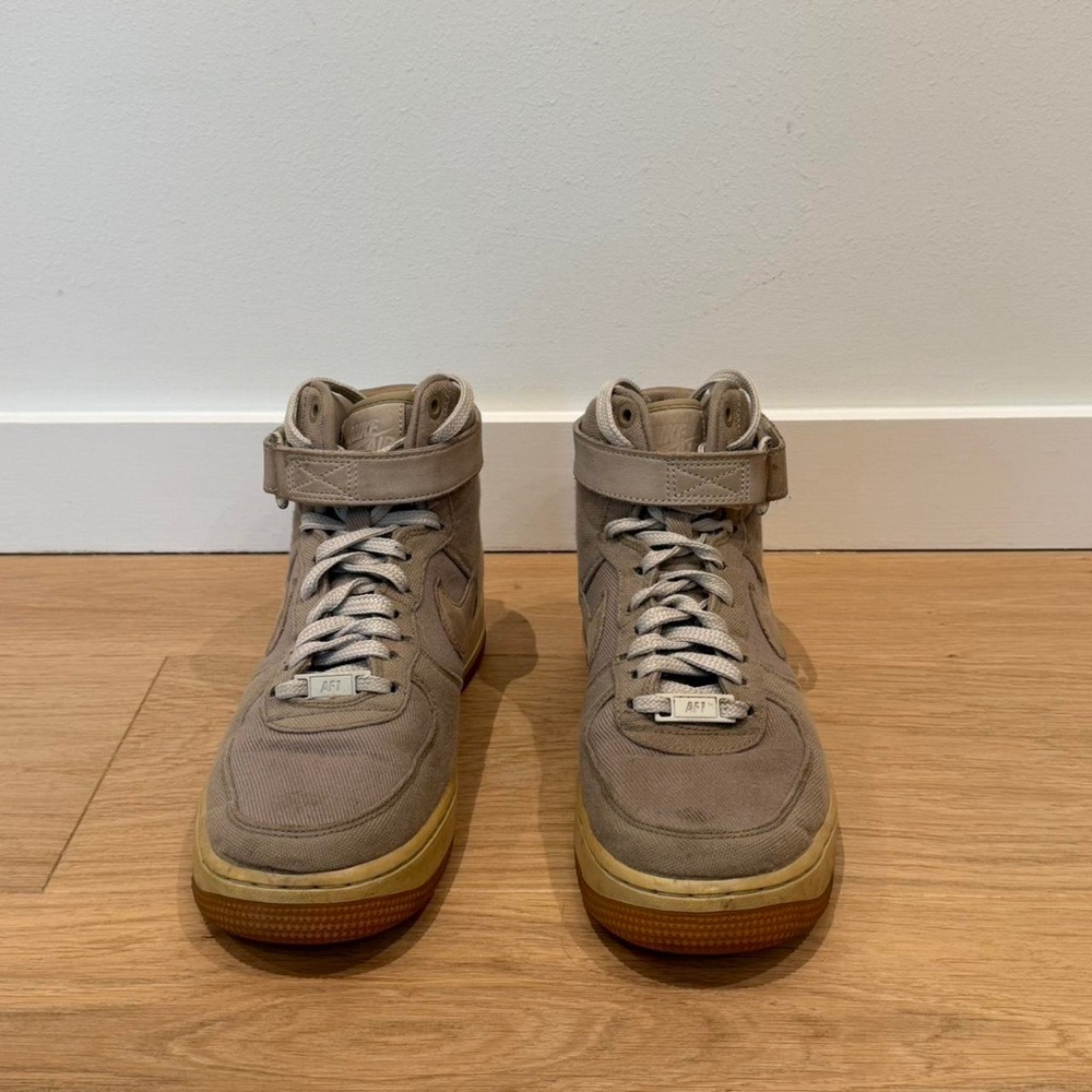 Women’s Nike Air Force 1 mid grey shoes